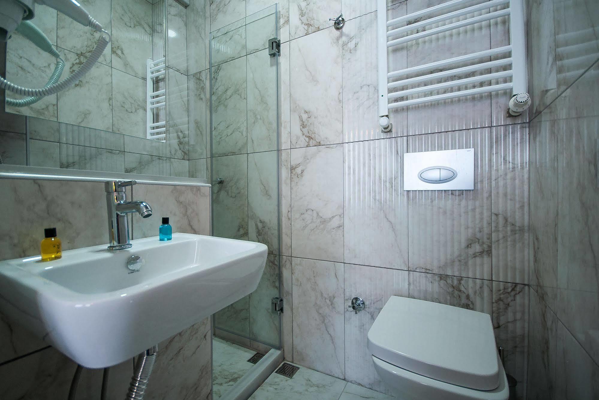 Newway Apartments อิสตันบูล ภายนอก รูปภาพ